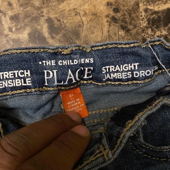 Some amazing baby boy paint red pair rocawear and the Jean pair Place a nice b.. - Picture 5 of 9